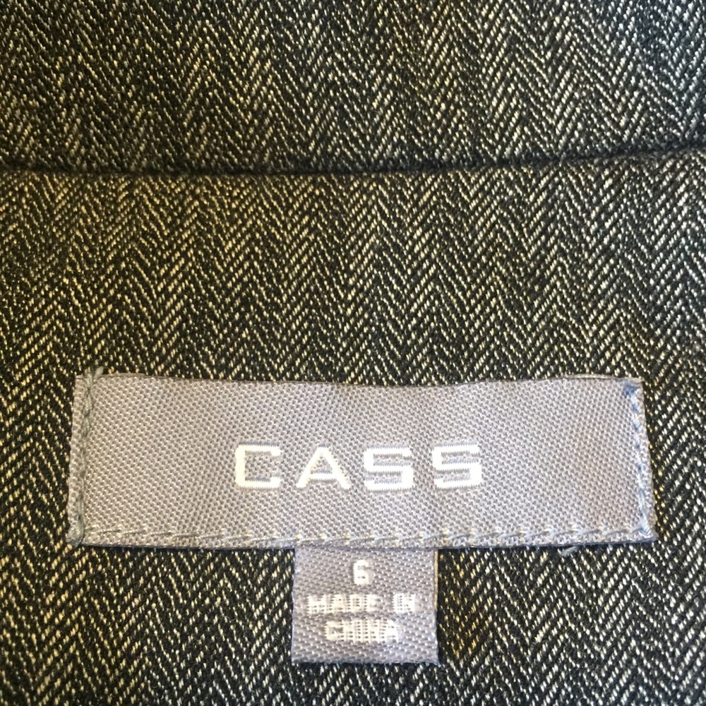 Cass blazer size 6. - Picture 6 of 6